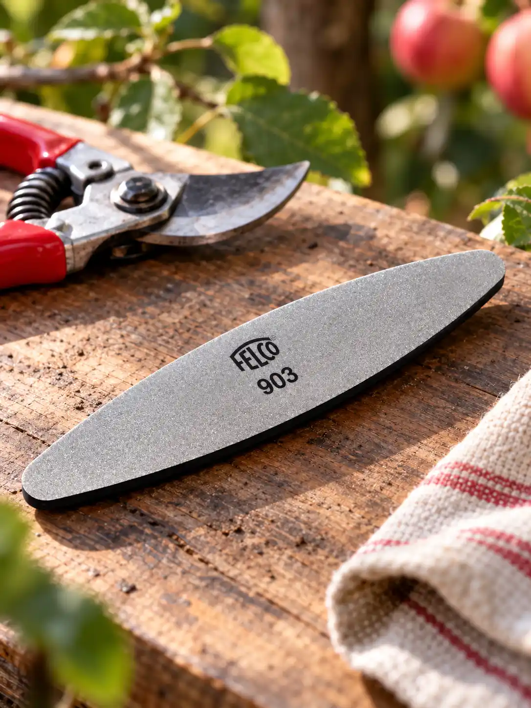 FELCO 903 diamond sharpener for how to sharpen pruning shears